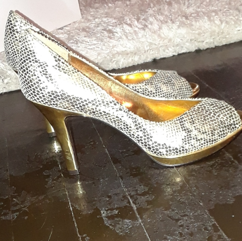 Anne Klein peep toe pumps